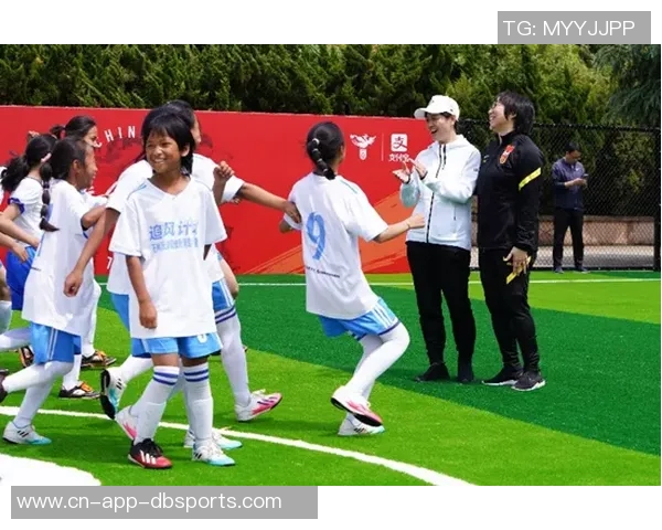 王洪亮区楚良有望加盟中国女足教练团队助力球队发展